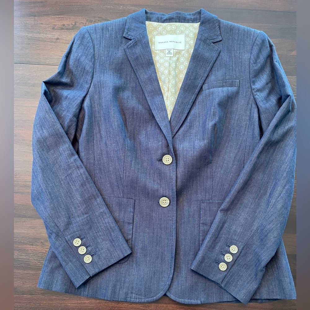 Banana Republic Women's Navy Blazer with Cream Lining